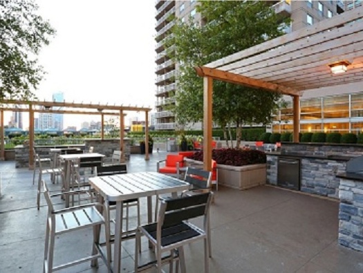 Pool and Sun Deck Pool and Sun Deck